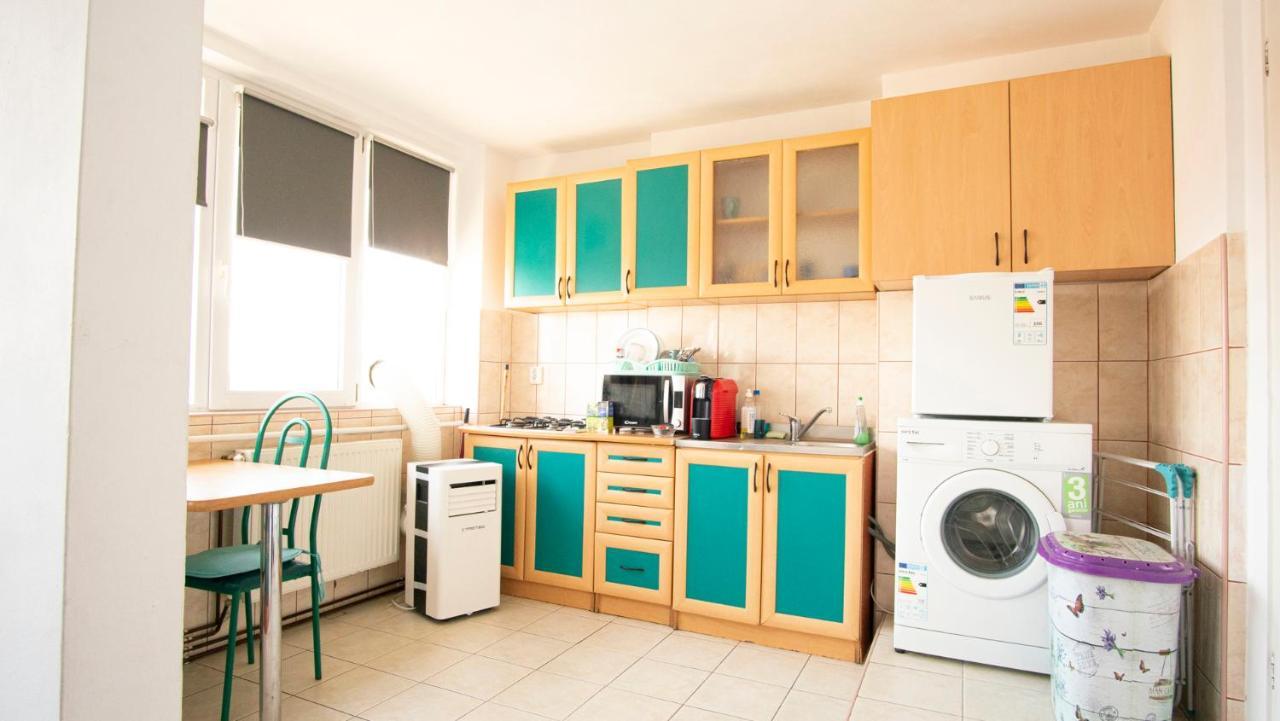 Central Apartment Timisoara Bagian luar foto